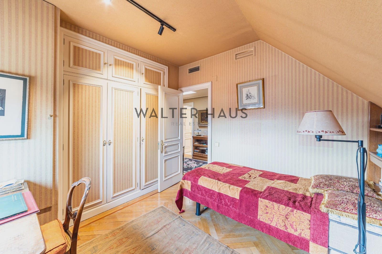 4 bedroom Penthouse for sale in Madrid city - € 4,200,000 (Ref: 9841429)