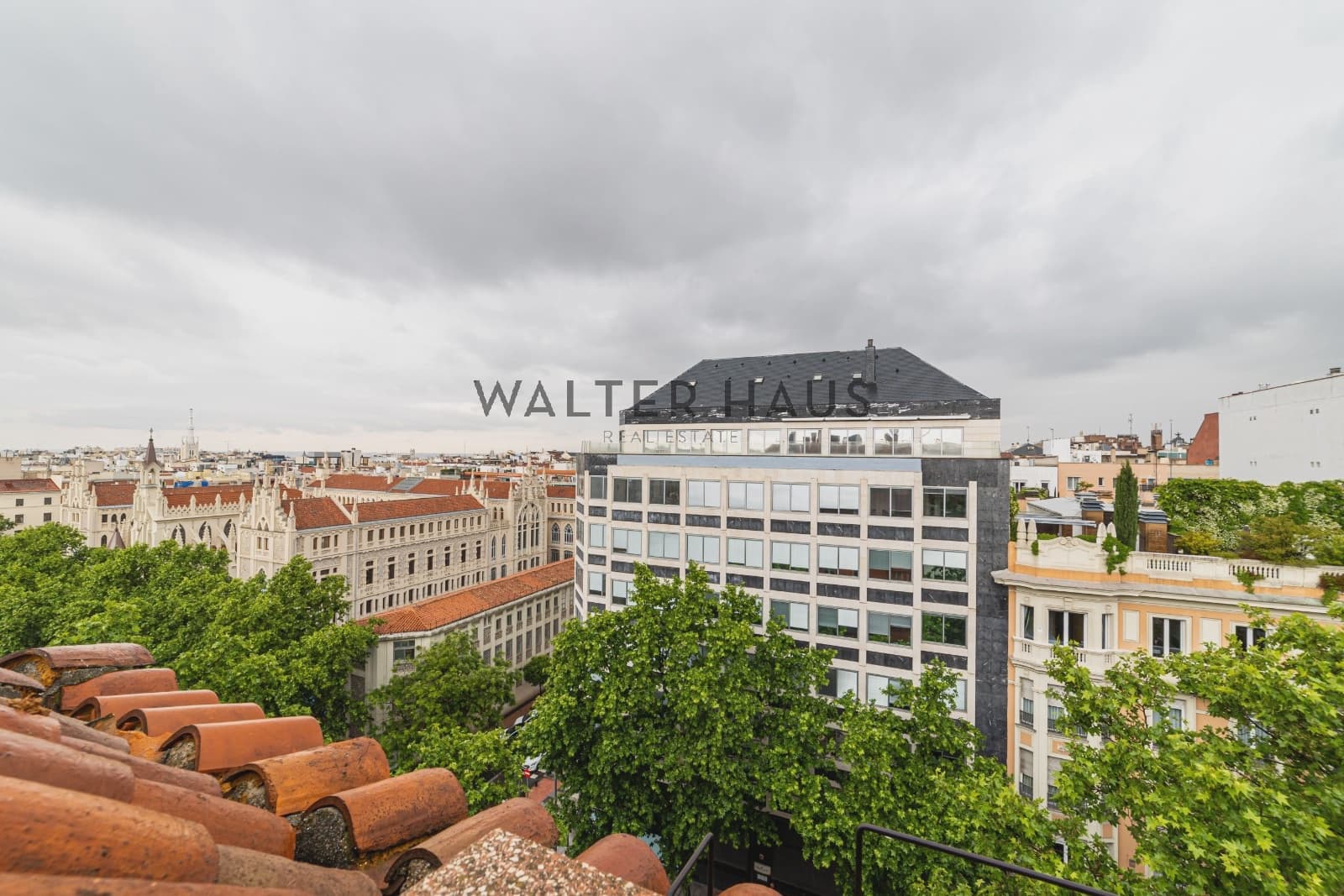 4 bedroom Penthouse for sale in Madrid city - € 4,200,000 (Ref: 9841429)