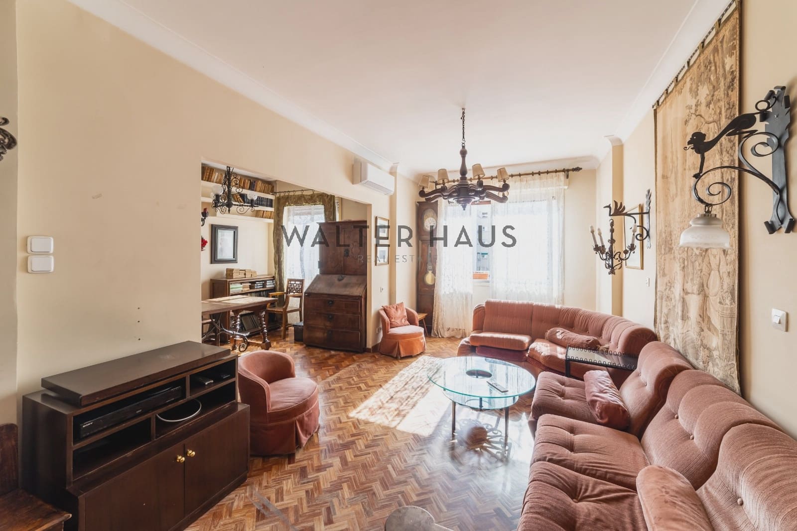 4 bedroom Flat for sale in Madrid city - € 1,100,000 (Ref: 9843972)