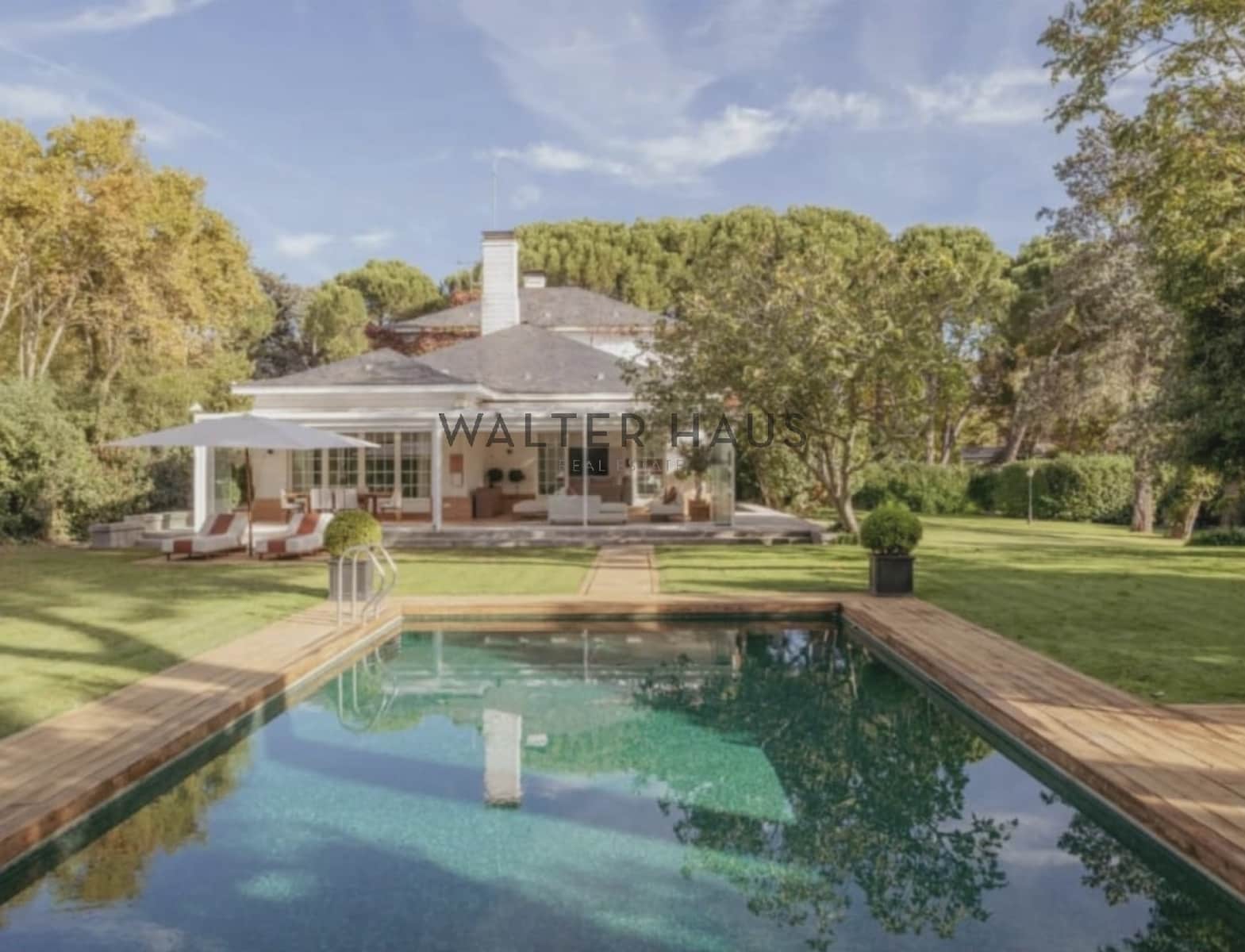 5 soveværelse Villa til leje i Madrid by med swimmingpool garage - € 30.000 (Ref: 9847684)