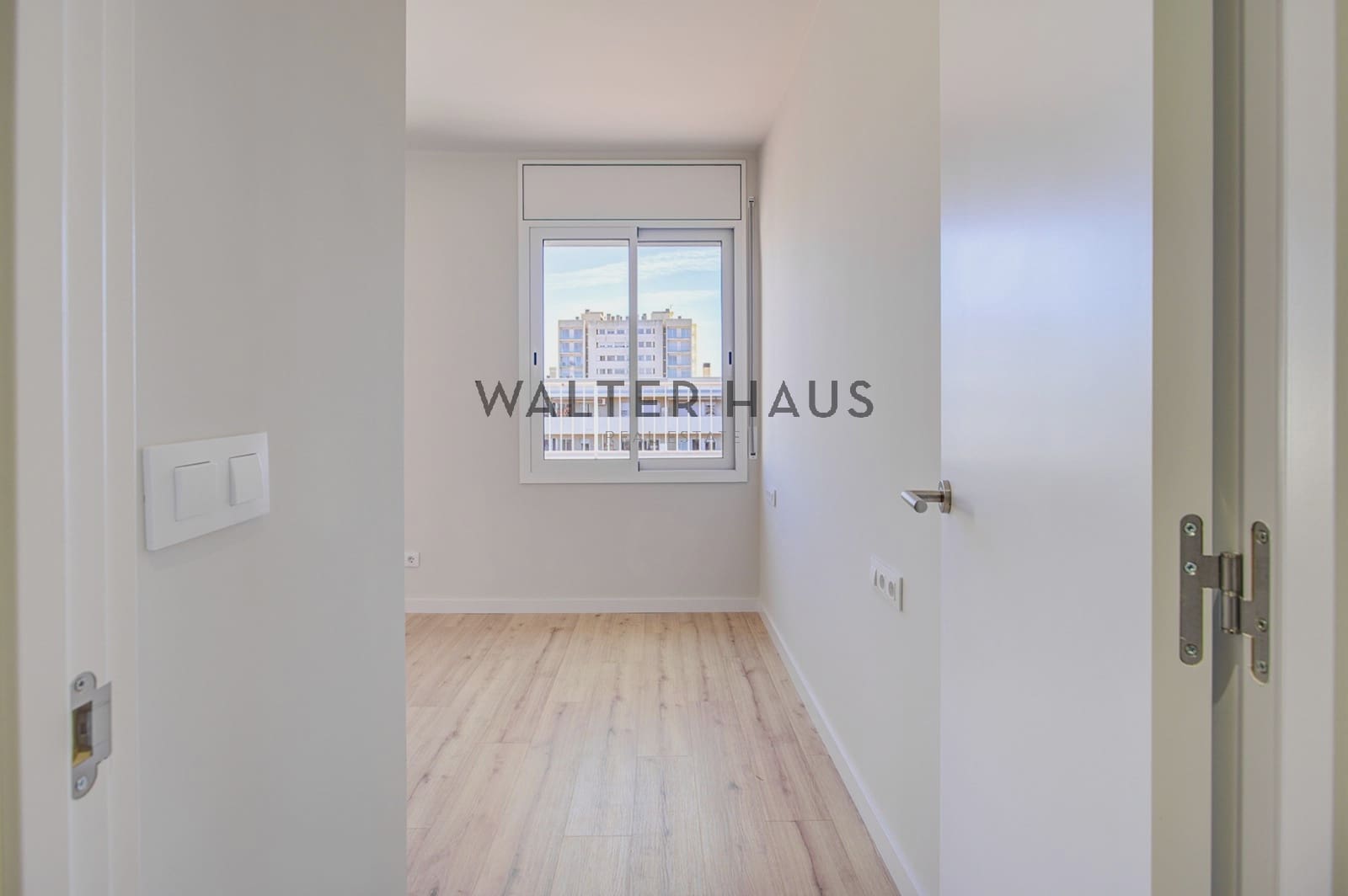 2 makuuhuone Kattohuoneisto myytävänä paikassa Barcelona kaupunki - 650 000 € (Ref: 9848231)