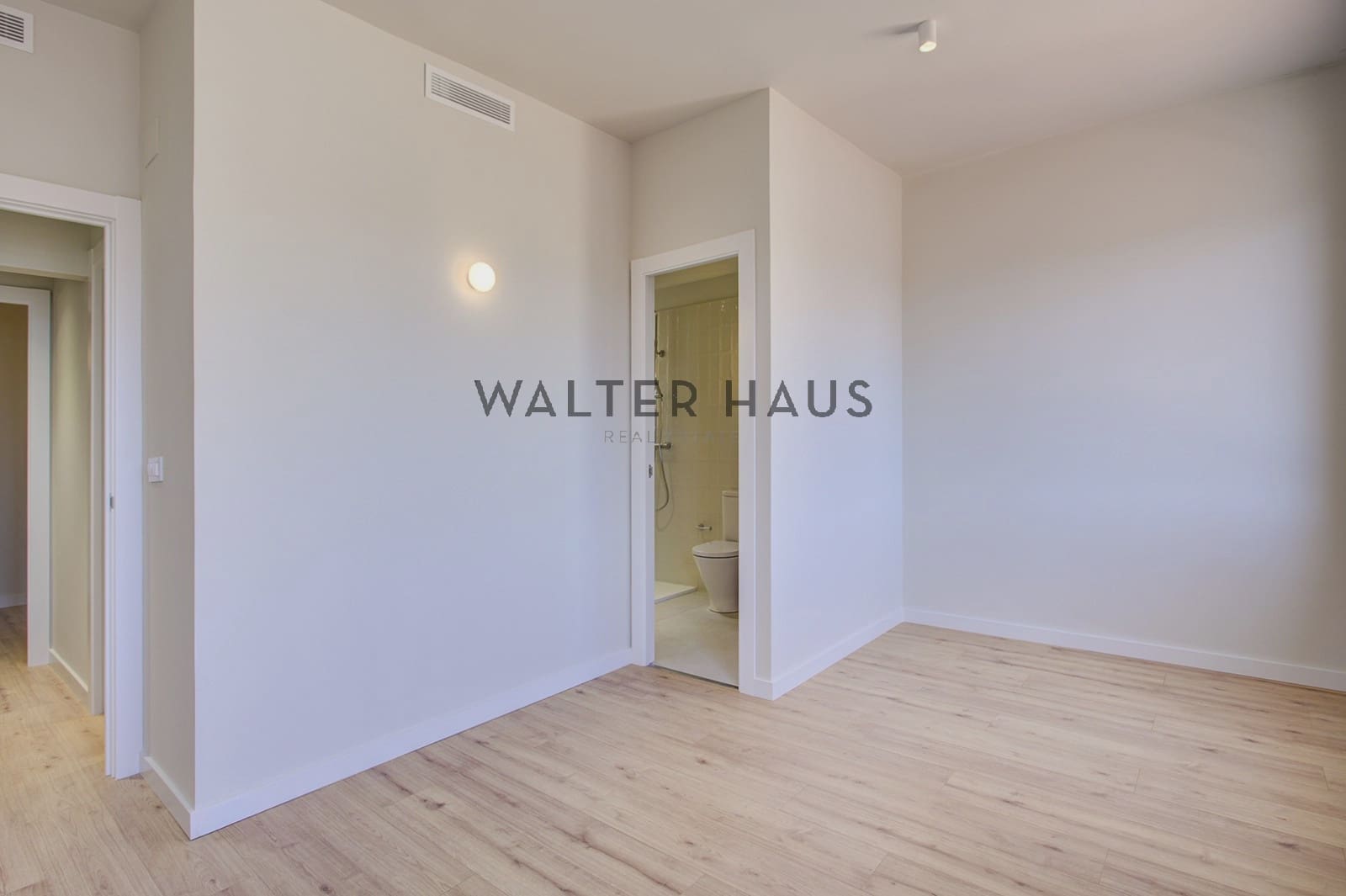 2 makuuhuone Kattohuoneisto myytävänä paikassa Barcelona kaupunki - 650 000 € (Ref: 9848231)