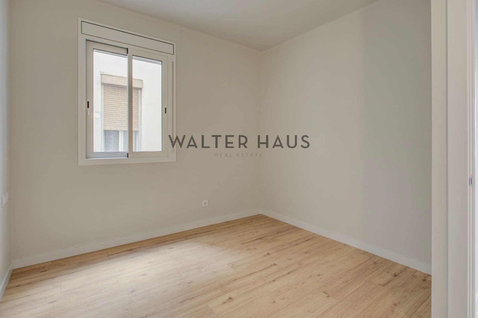 2 makuuhuone Kattohuoneisto myytävänä paikassa Barcelona kaupunki - 650 000 € (Ref: 9848231)