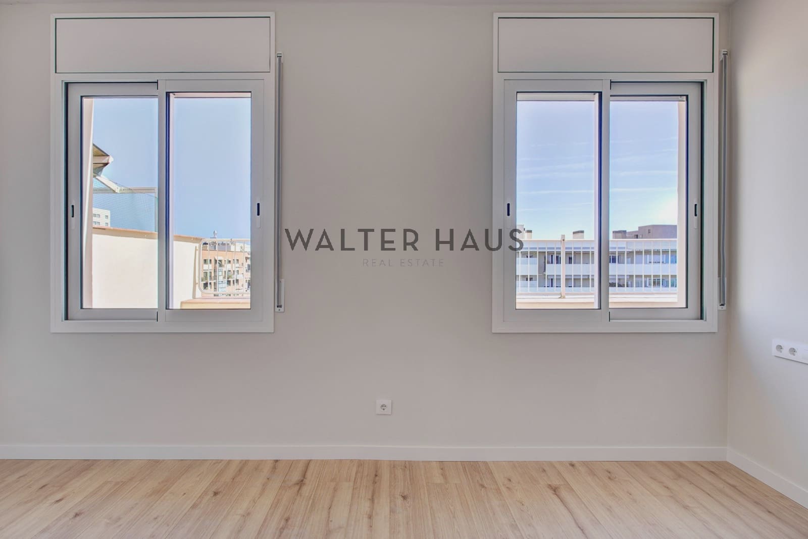 2 makuuhuone Kattohuoneisto myytävänä paikassa Barcelona kaupunki - 650 000 € (Ref: 9848231)