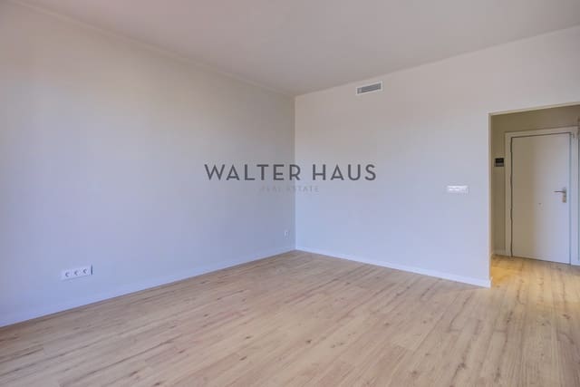2 makuuhuone Kattohuoneisto myytävänä paikassa El Poblenou, Barcelona kaupunki - 650 000 € (Ref: 9848231)