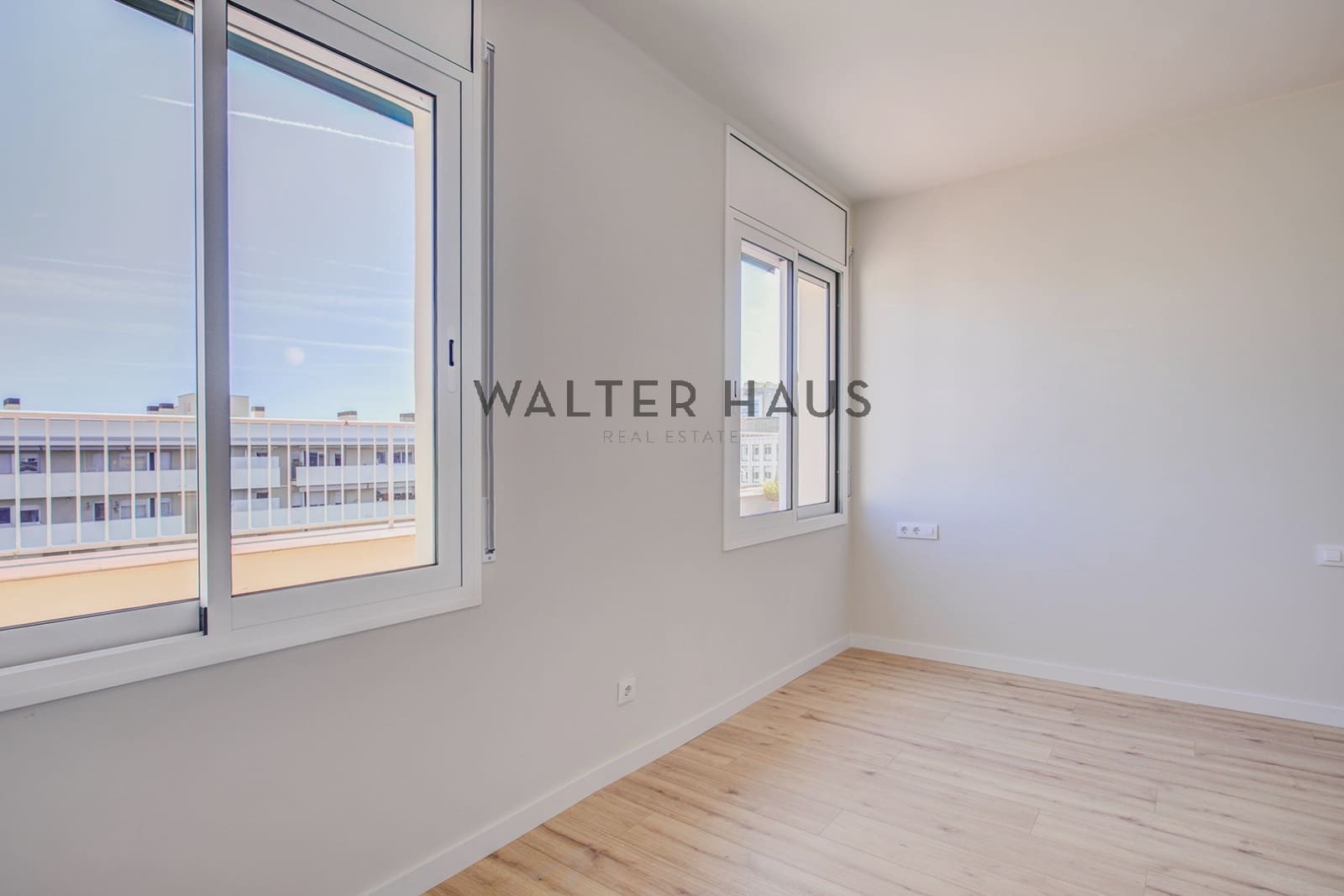 2 makuuhuone Kattohuoneisto myytävänä paikassa Barcelona kaupunki - 650 000 € (Ref: 9848231)