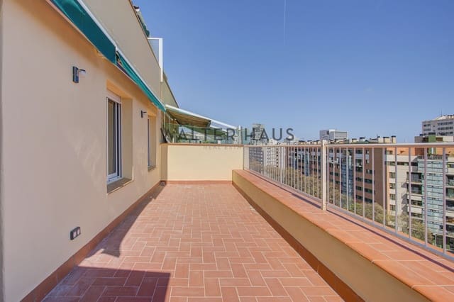 2 makuuhuone Kattohuoneisto myytävänä paikassa El Poblenou, Barcelona kaupunki - 650 000 € (Ref: 9848231)