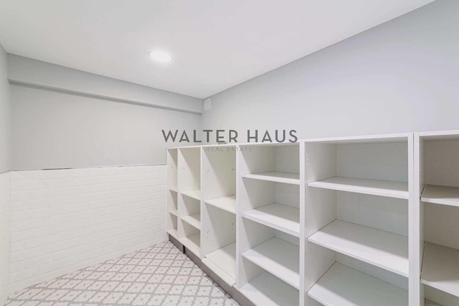 5 bedroom Apartment for sale in Madrid city - € 1,230,000 (Ref: 9848370)