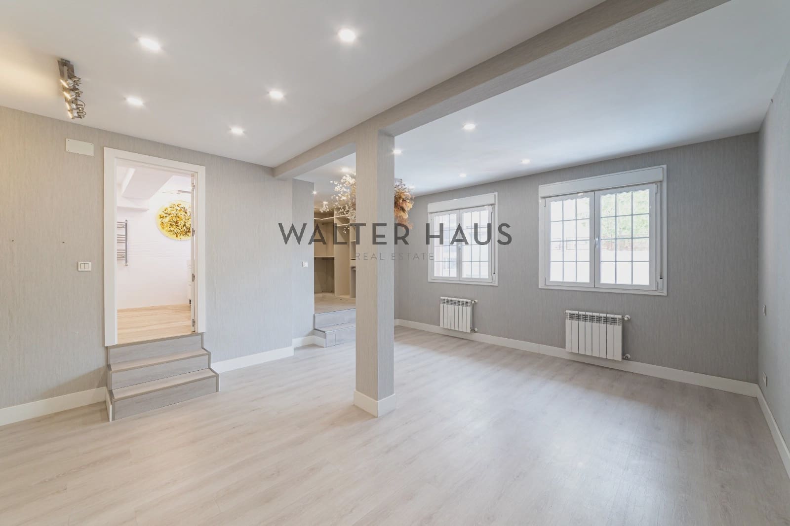 5 bedroom Apartment for sale in Madrid city - € 1,230,000 (Ref: 9848370)
