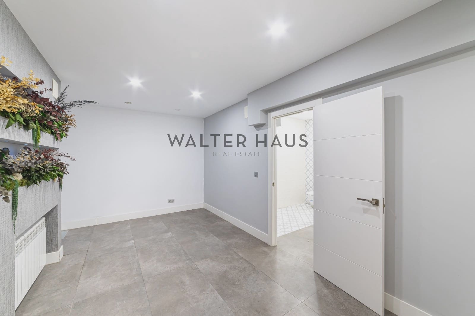 5 bedroom Apartment for sale in Madrid city - € 1,230,000 (Ref: 9848370)