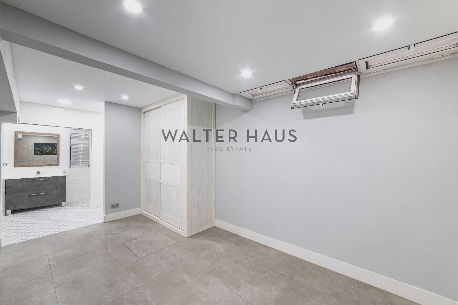 5 bedroom Apartment for sale in Madrid city - € 1,230,000 (Ref: 9848370)