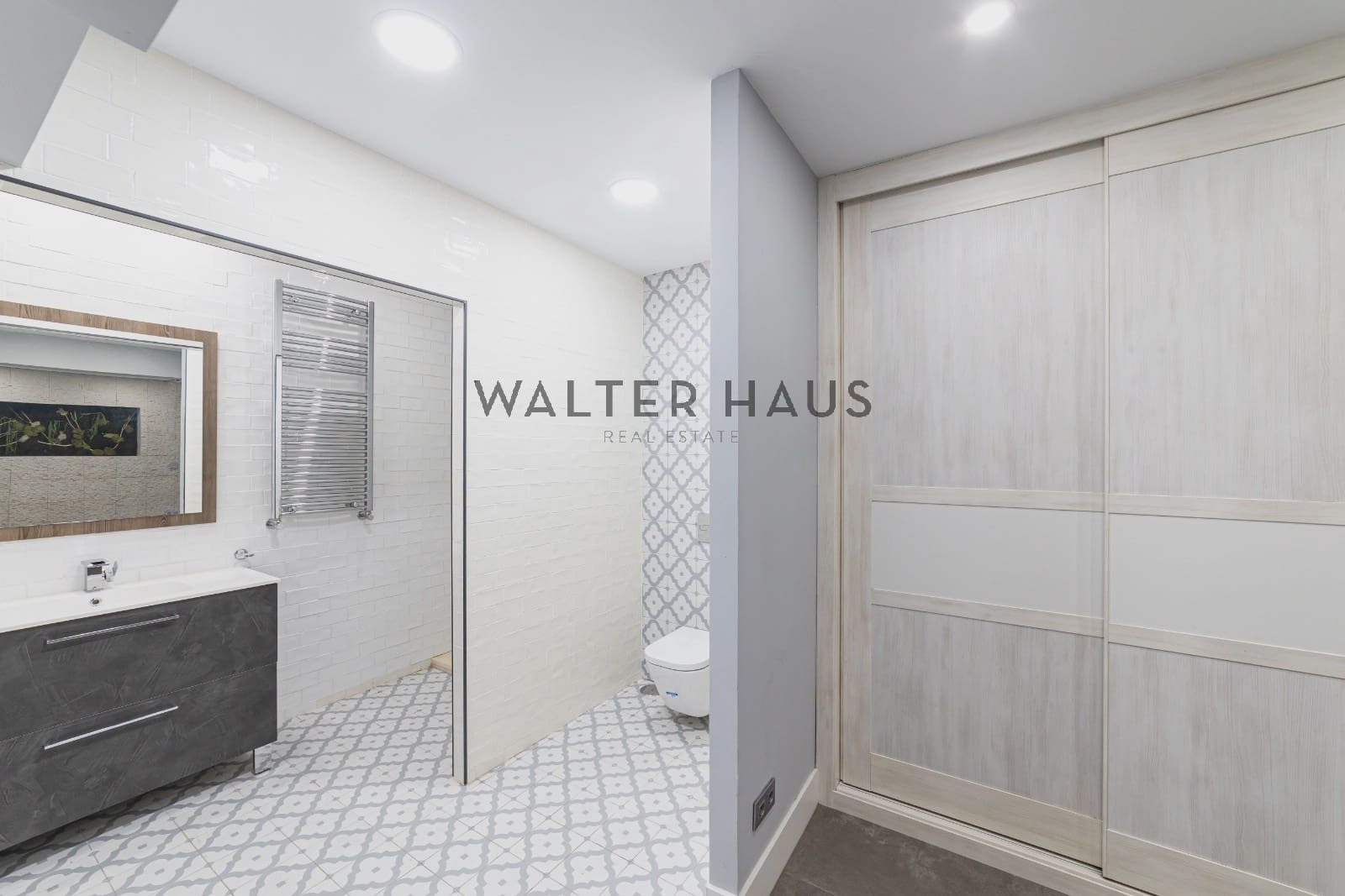 5 bedroom Apartment for sale in Madrid city - € 1,230,000 (Ref: 9848370)