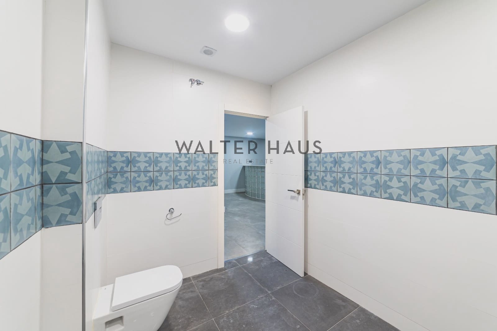 5 bedroom Apartment for sale in Madrid city - € 1,230,000 (Ref: 9848370)
