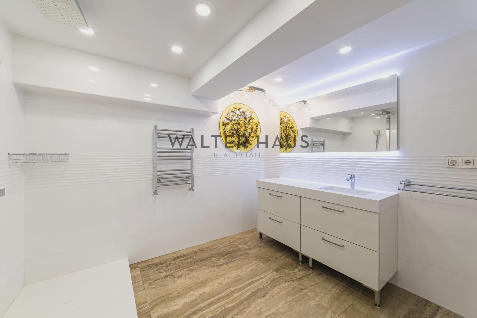 5 bedroom Apartment for sale in Madrid city - € 1,230,000 (Ref: 9848370)
