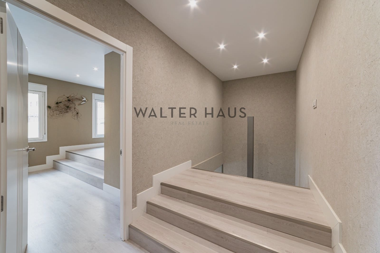 5 bedroom Apartment for sale in Madrid city - € 1,230,000 (Ref: 9848370)