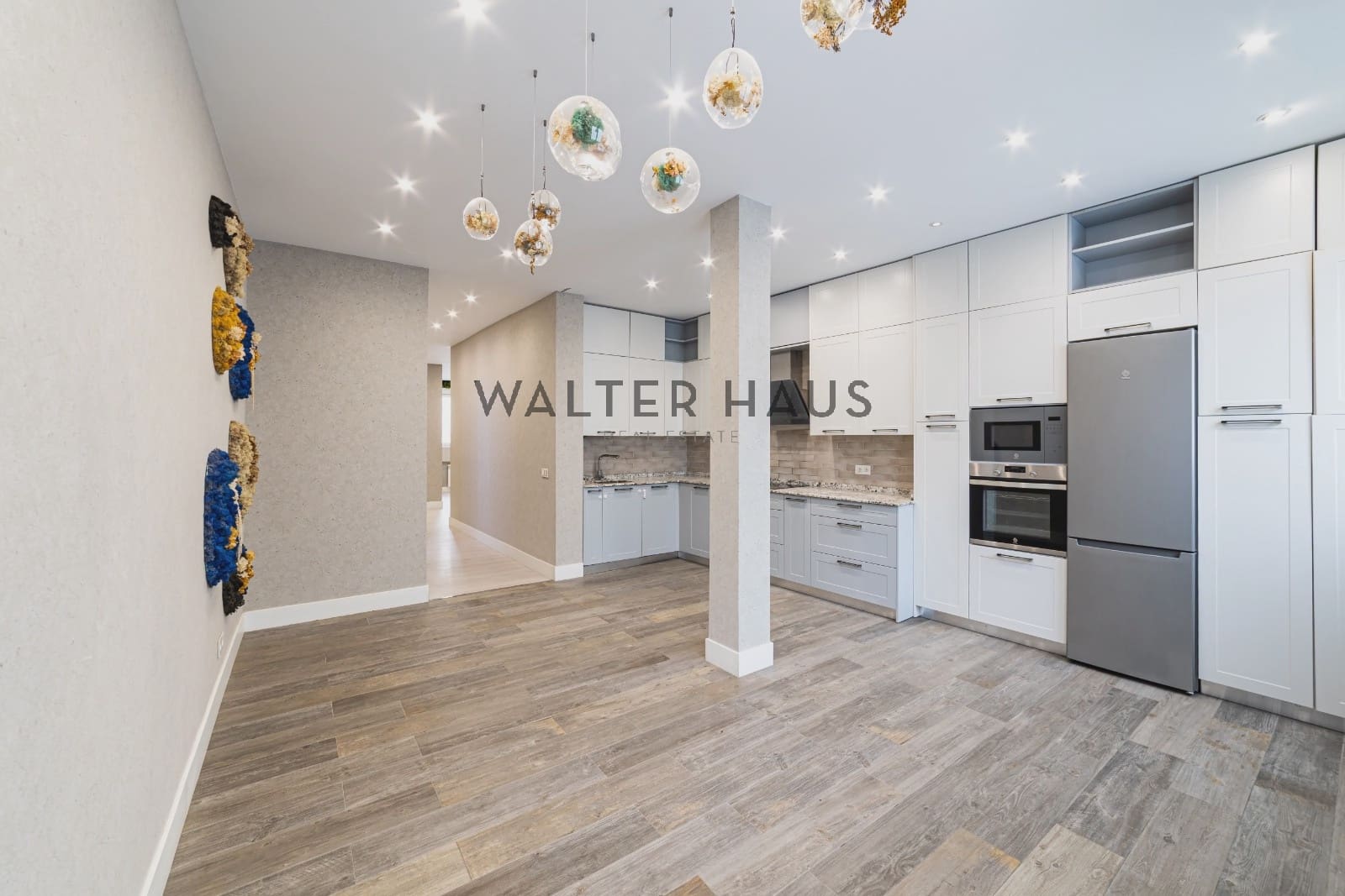 5 bedroom Apartment for sale in Madrid city - € 1,230,000 (Ref: 9848370)
