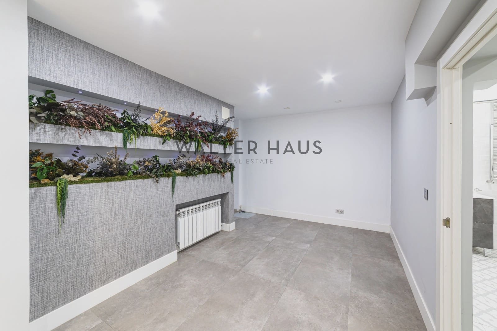 5 bedroom Apartment for sale in Madrid city - € 1,230,000 (Ref: 9848370)