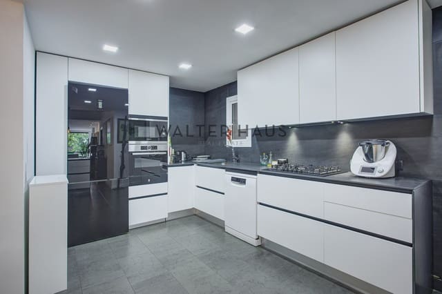 4 soverom Leilighet til salgs i Sant Pere, Santa Caterina i La Ribera, Barcelona by - € 895 000 (Ref: 9850593)