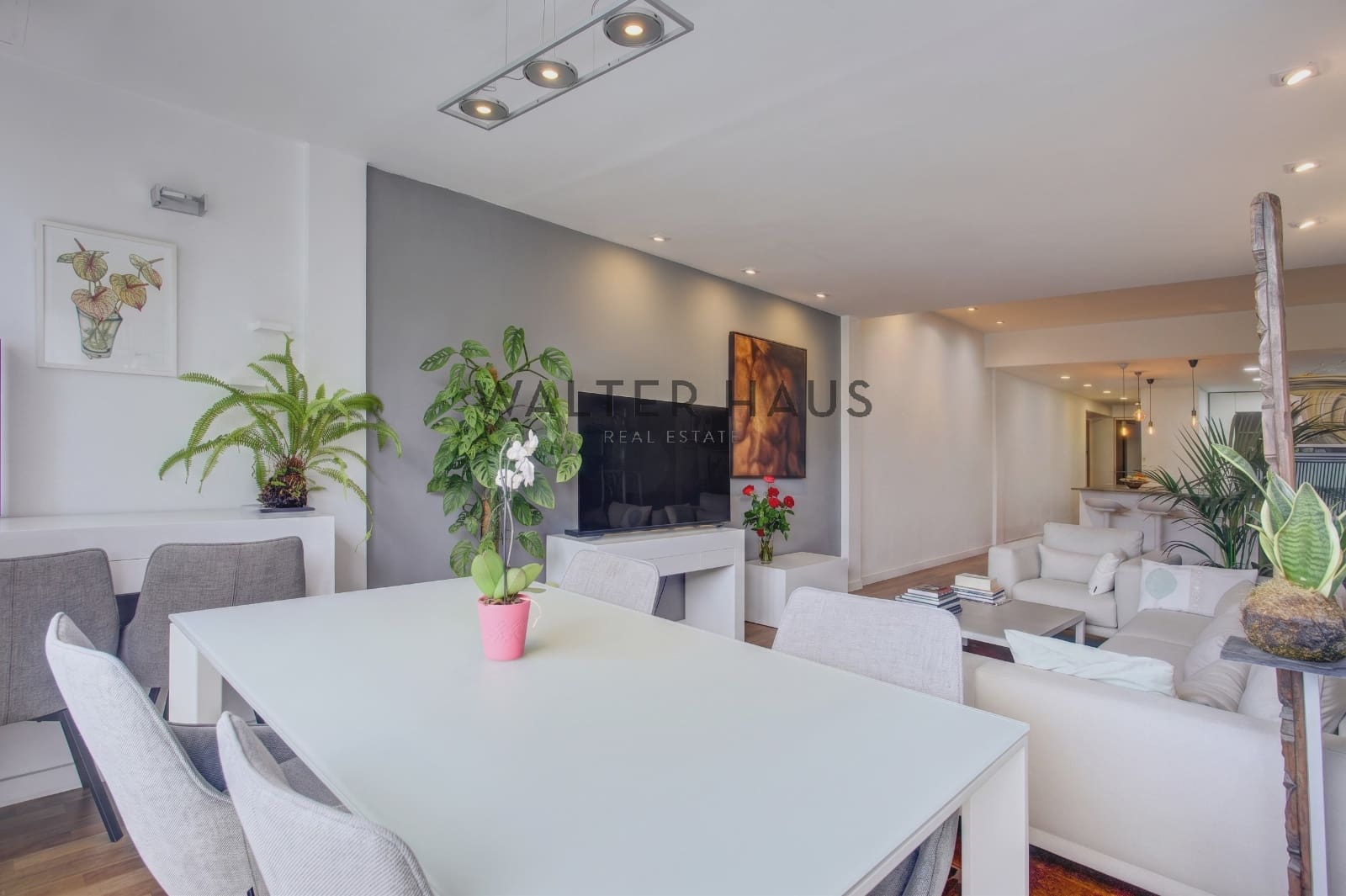 4 soveværelse Lejlighed til salg i Barcelona by - € 895.000 (Ref: 9850593)
