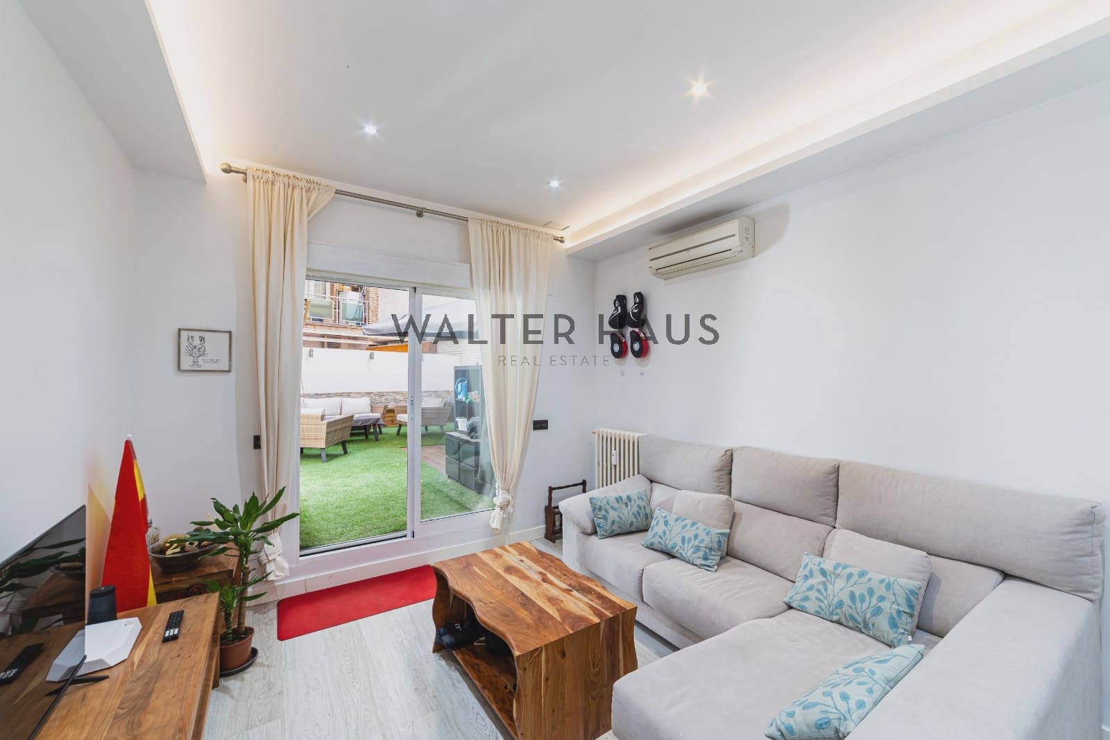 2 bedroom Flat for sale in Madrid city - € 735,000 (Ref: 9853049)