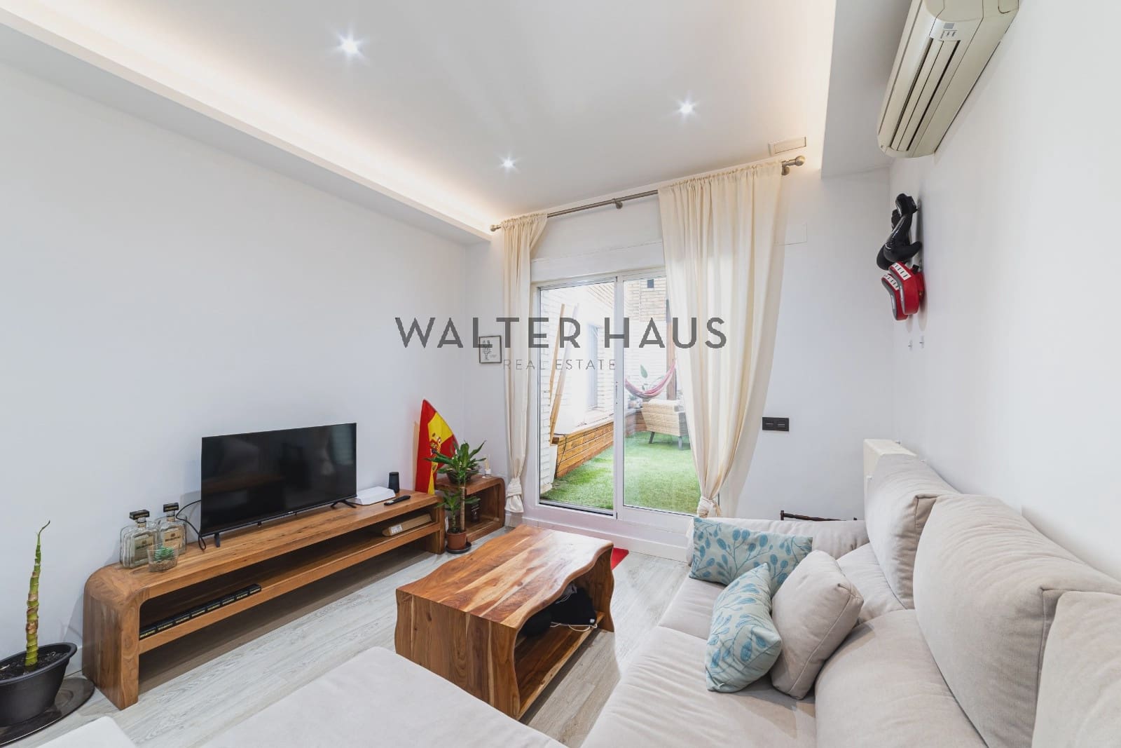 2 bedroom Flat for sale in Madrid city - € 735,000 (Ref: 9853049)