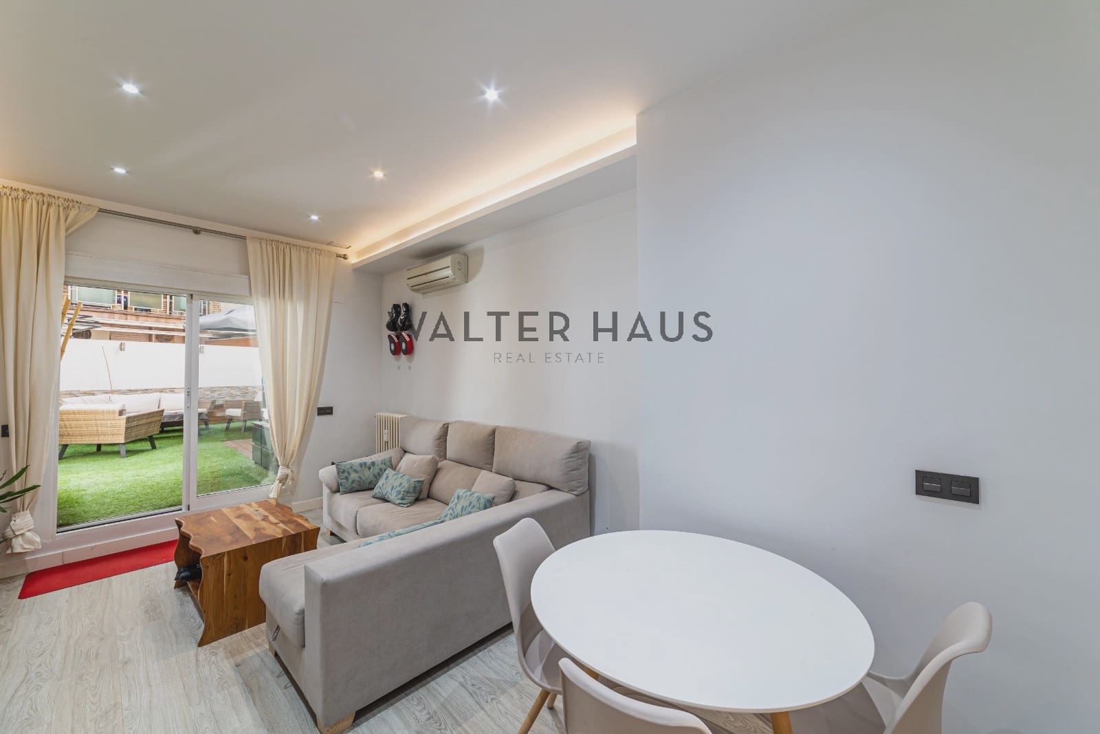 2 bedroom Flat for sale in Madrid city - € 735,000 (Ref: 9853049)
