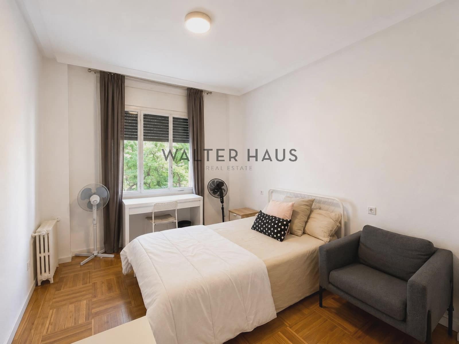 5 soveværelse Lejlighed til salg i Madrid by - € 1.175.000 (Ref: 9853050)