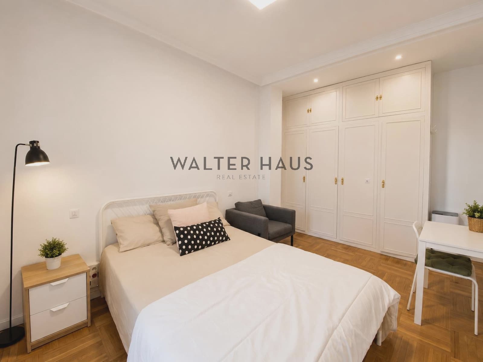 5 soveværelse Lejlighed til salg i Madrid by - € 1.175.000 (Ref: 9853050)