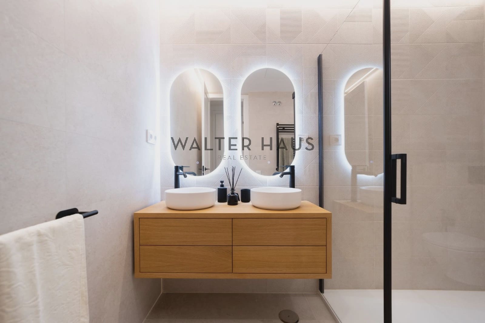 2 bedroom Flat for sale in Madrid city - € 1,495,000 (Ref: 9854630)