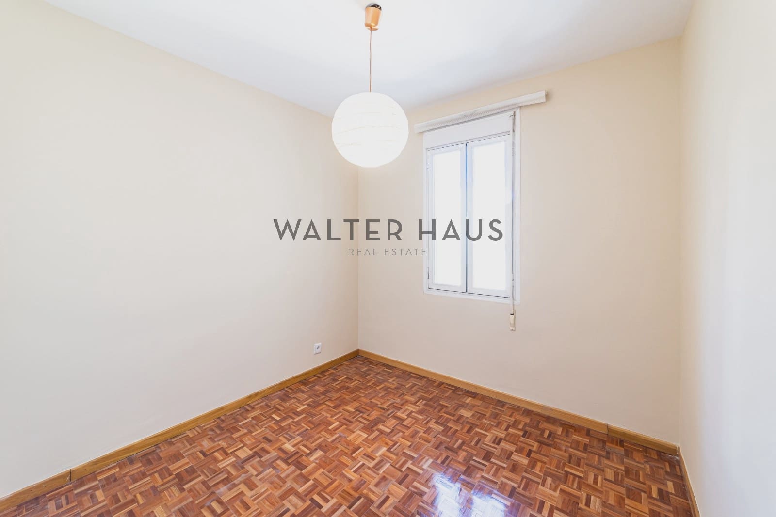 4 sovrum Lägenhet att hyra i Madrid stad - 2 700 € (Ref: 9861202)