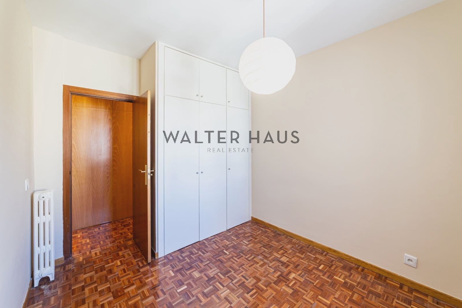 4 sovrum Lägenhet att hyra i Madrid stad - 2 700 € (Ref: 9861202)