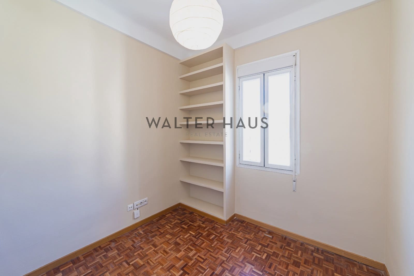 4 sovrum Lägenhet att hyra i Madrid stad - 2 700 € (Ref: 9861202)