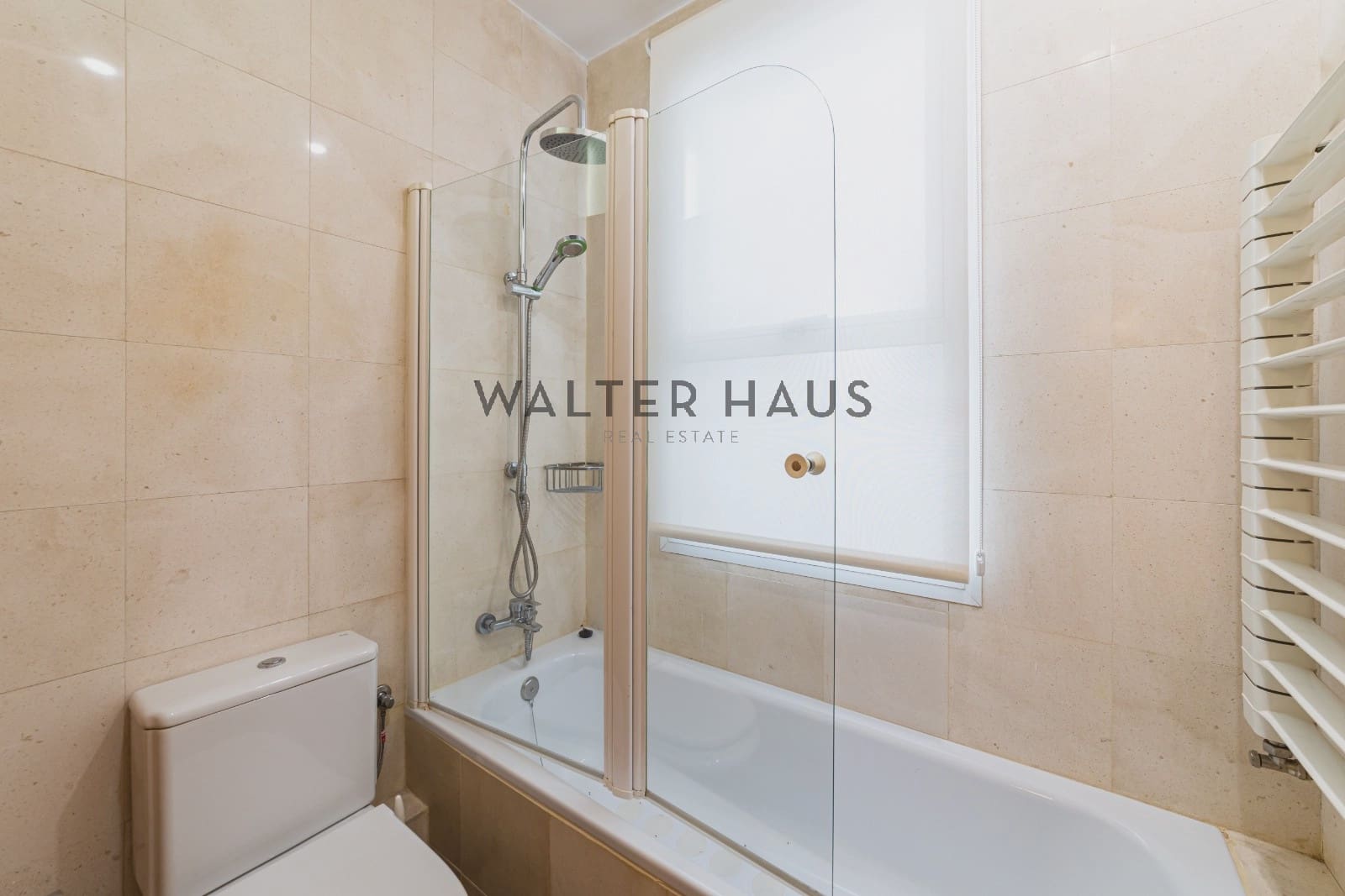 4 sovrum Lägenhet att hyra i Madrid stad - 2 700 € (Ref: 9861202)