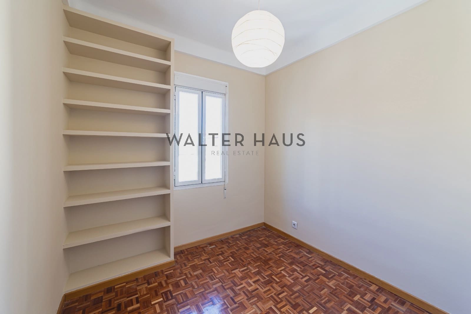 4 sovrum Lägenhet att hyra i Madrid stad - 2 700 € (Ref: 9861202)