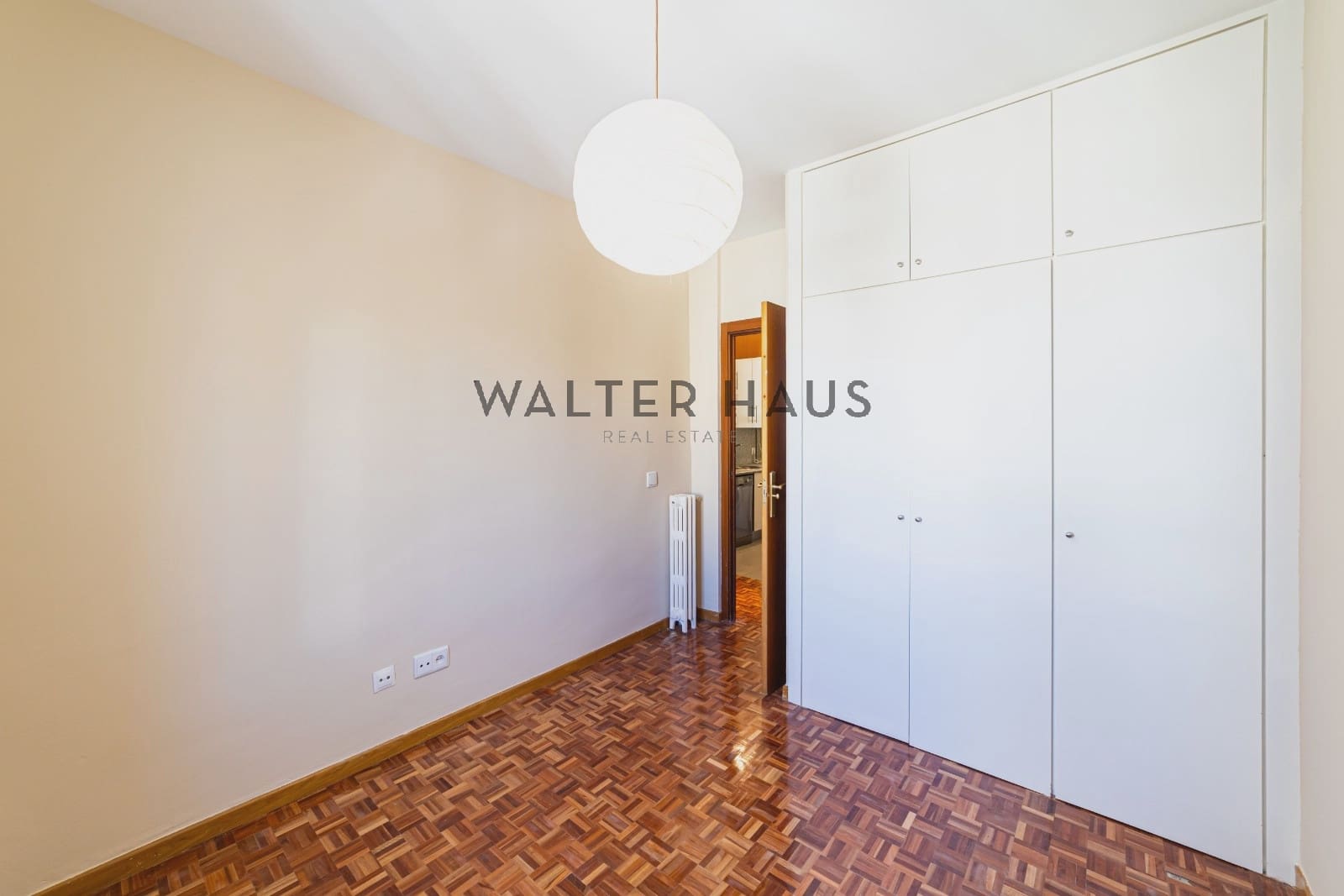 4 sovrum Lägenhet att hyra i Madrid stad - 2 700 € (Ref: 9861202)