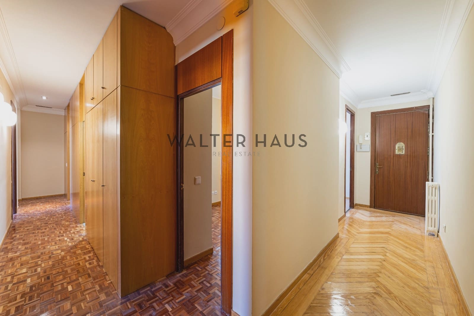 4 sovrum Lägenhet att hyra i Madrid stad - 2 700 € (Ref: 9861202)