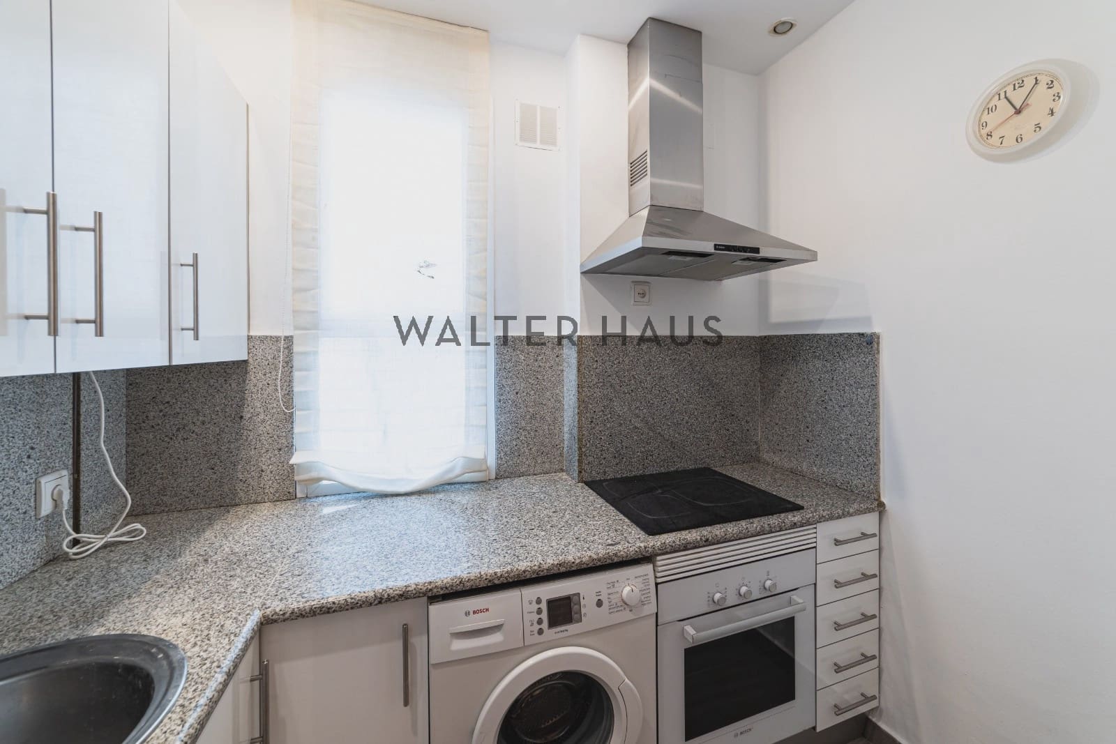 4 sovrum Lägenhet att hyra i Madrid stad - 2 700 € (Ref: 9861202)