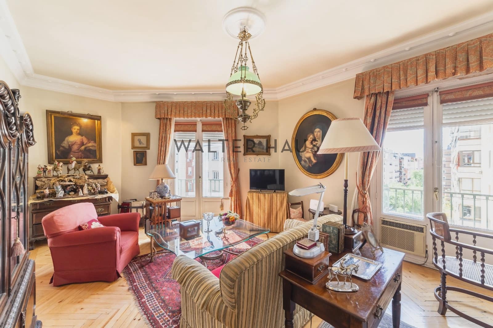 Piso de 5 habitaciones en Madrid ciudad en venta - 1.850.000 € (Ref: 9861204)