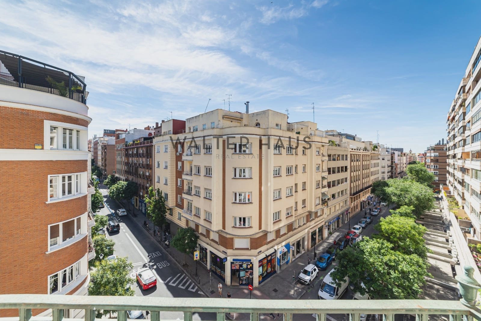 Piso de 5 habitaciones en Madrid ciudad en venta - 1.850.000 € (Ref: 9861204)