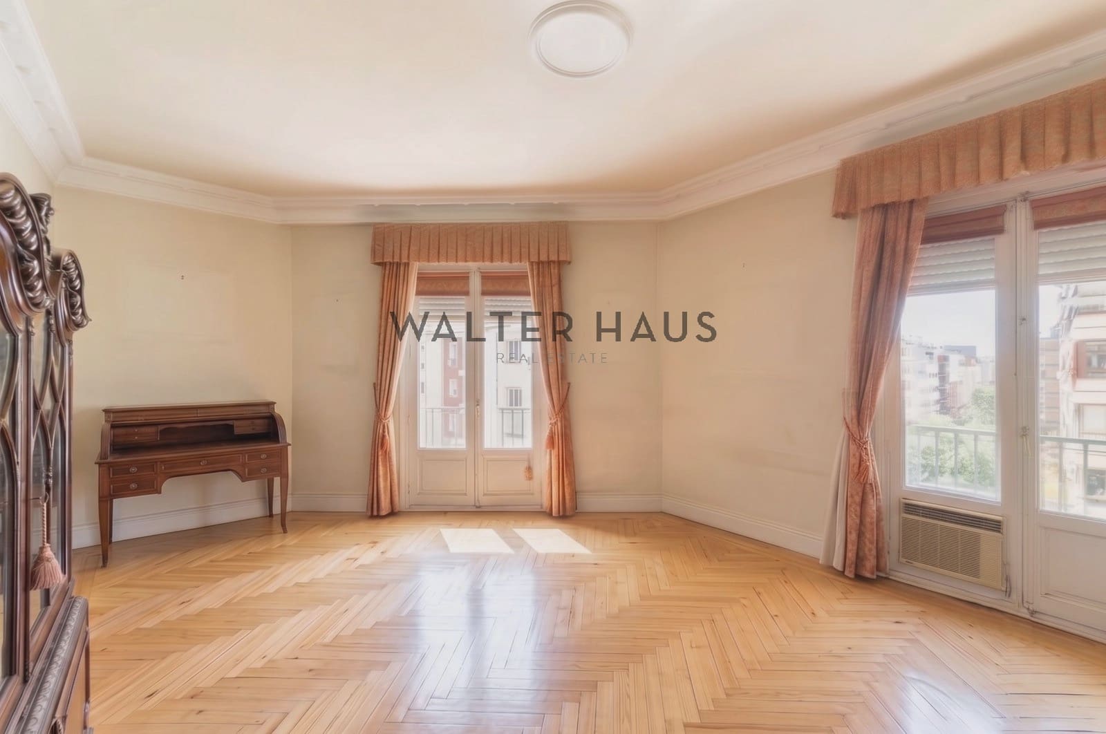 5 bedroom Flat for sale in Madrid city - € 1,795,000 (Ref: 9861204)