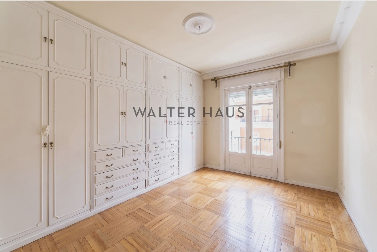 5 bedroom Flat for sale in Madrid city - € 1,795,000 (Ref: 9861204)