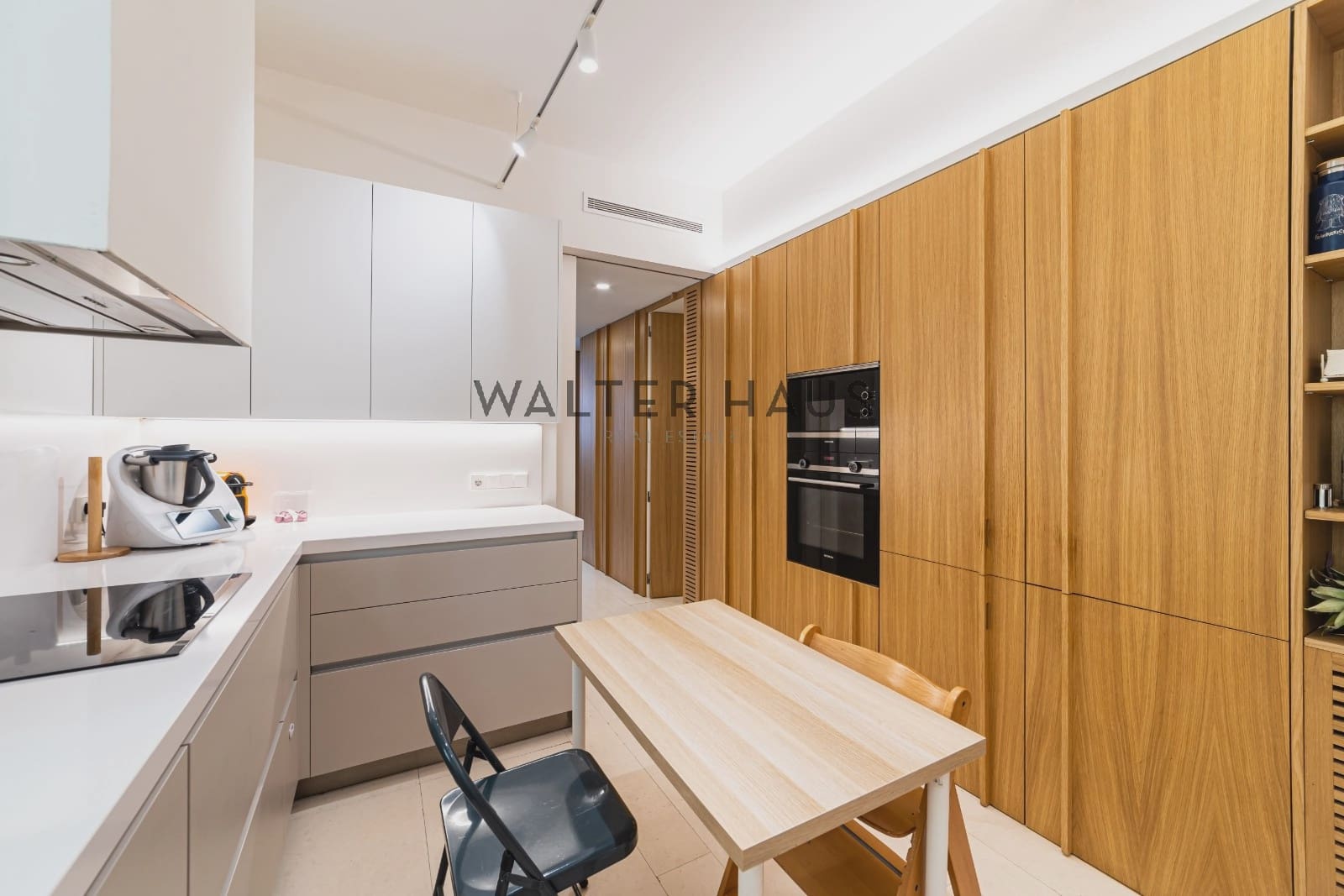 4 sovrum Lägenhet till salu i Madrid stad - 1 790 000 € (Ref: 9863735)