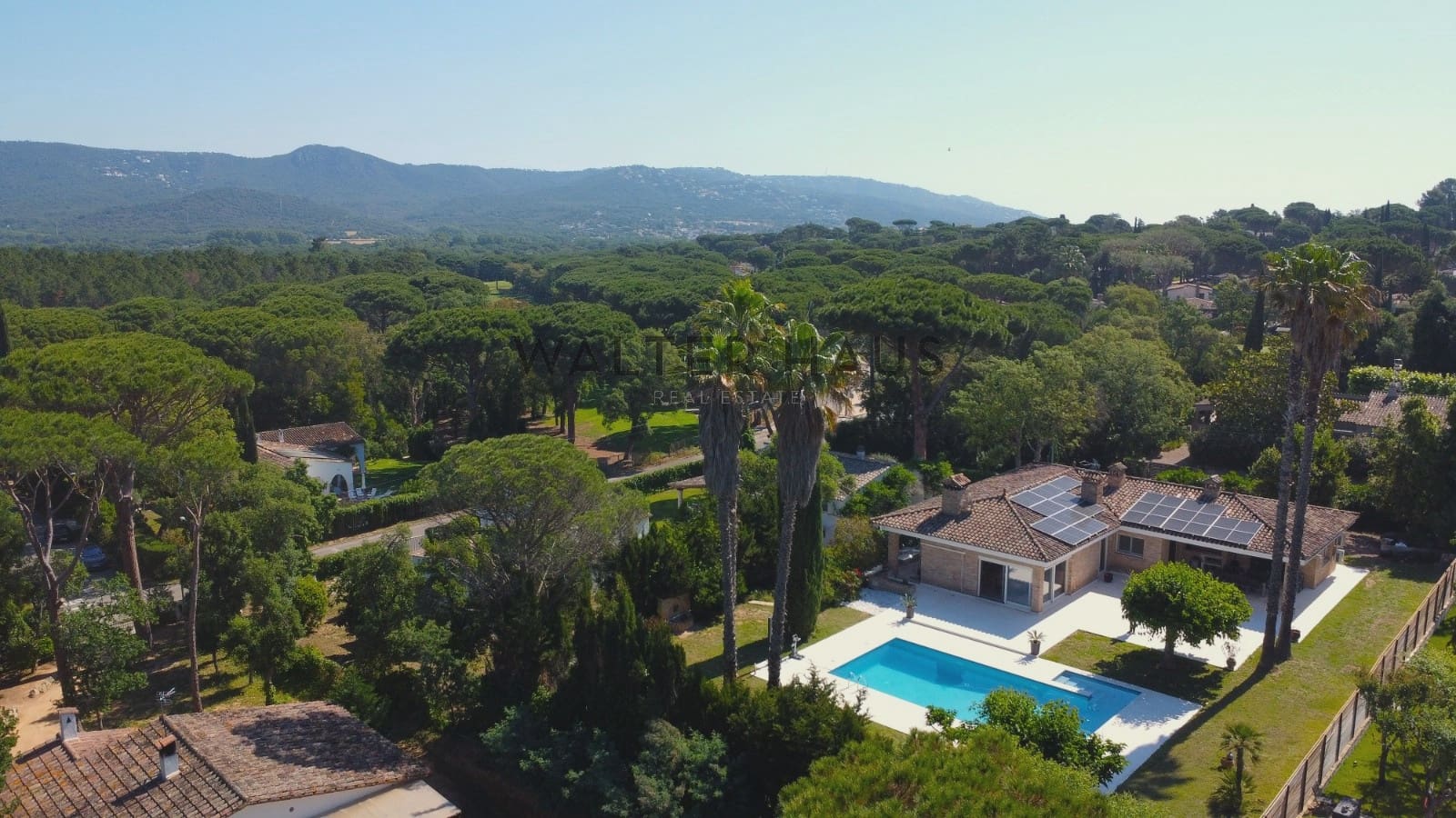 4 Zimmer Villa zu verkaufen in Santa Cristina d'Aro - 1.230.000 € (Ref: 9865547)