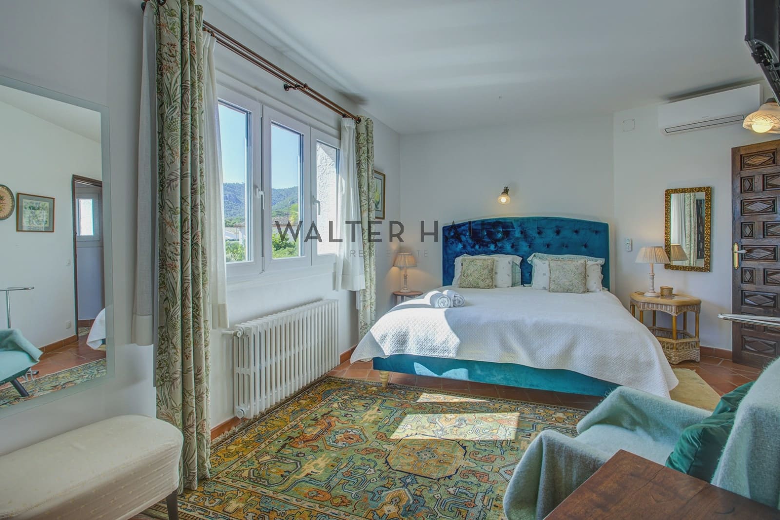 5 bedroom Villa for sale in Santa Cristina d'Aro - € 1,149,000 (Ref: 9865947)