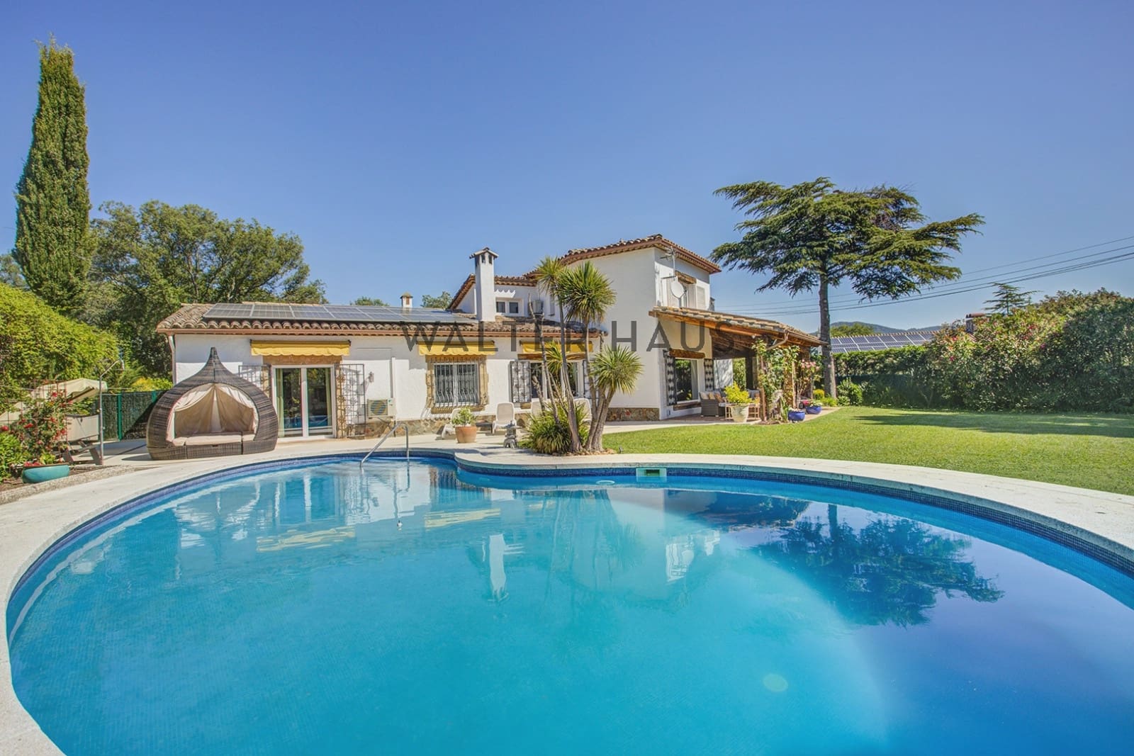 5 bedroom Villa for sale in Santa Cristina d'Aro - € 1,149,000 (Ref: 9865947)