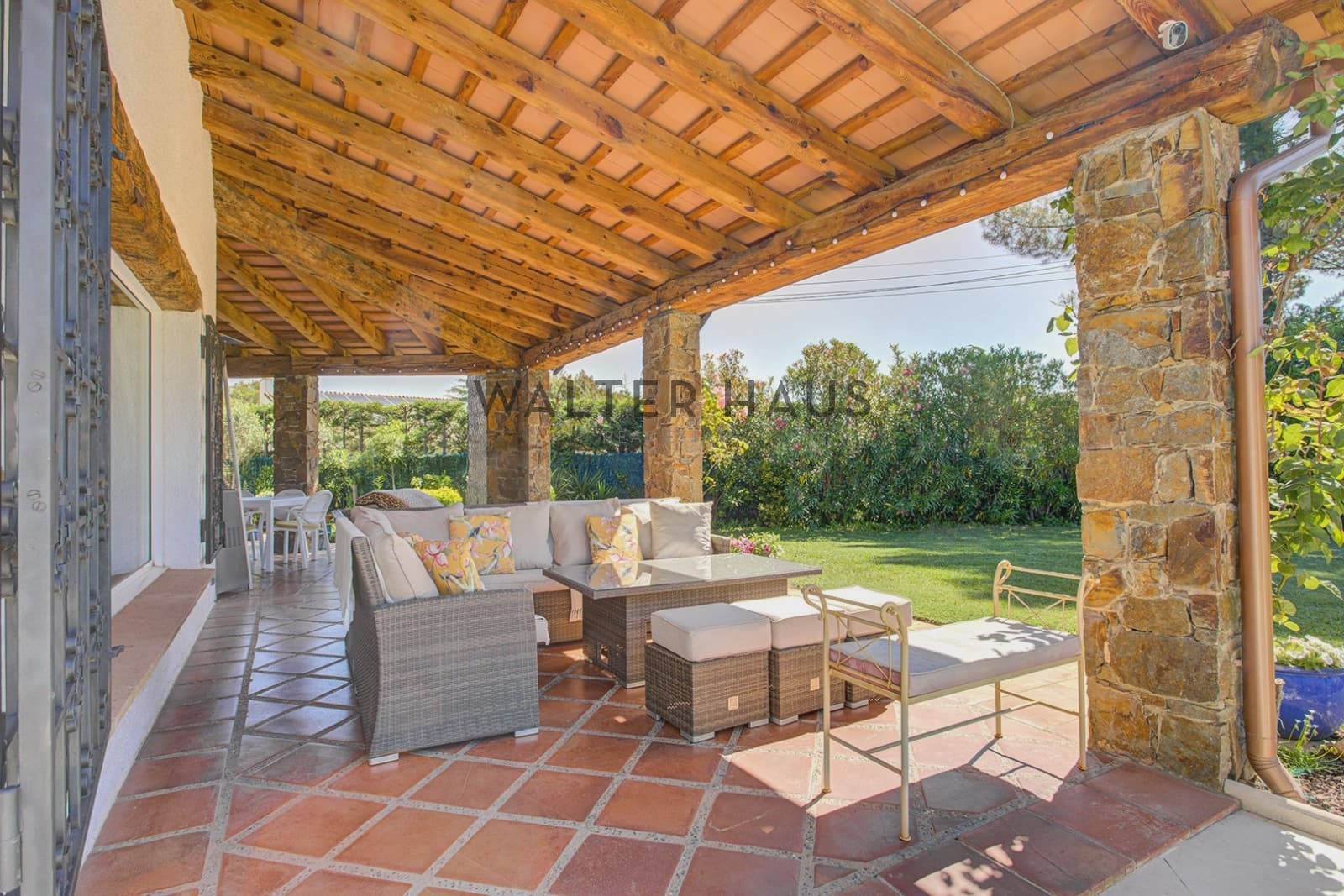 5 bedroom Villa for sale in Santa Cristina d'Aro - € 1,149,000 (Ref: 9865947)