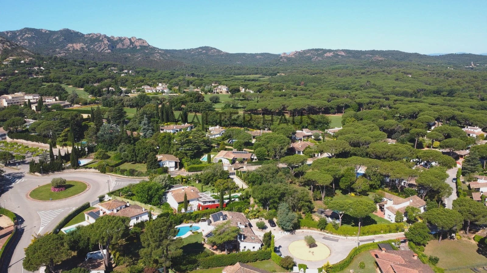 5 bedroom Villa for sale in Santa Cristina d'Aro - € 1,149,000 (Ref: 9865947)