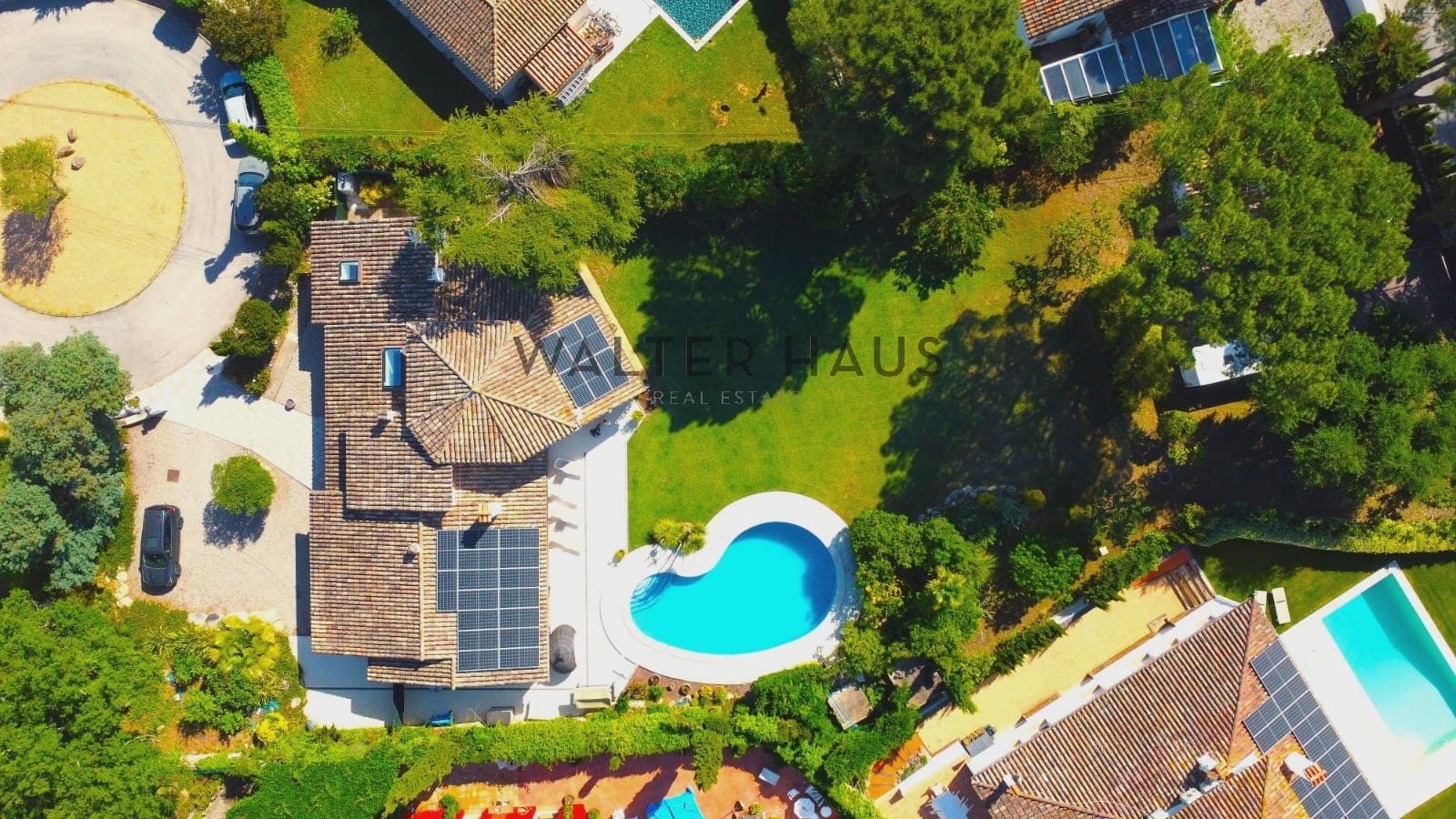 5 bedroom Villa for sale in Santa Cristina d'Aro - € 1,149,000 (Ref: 9865947)