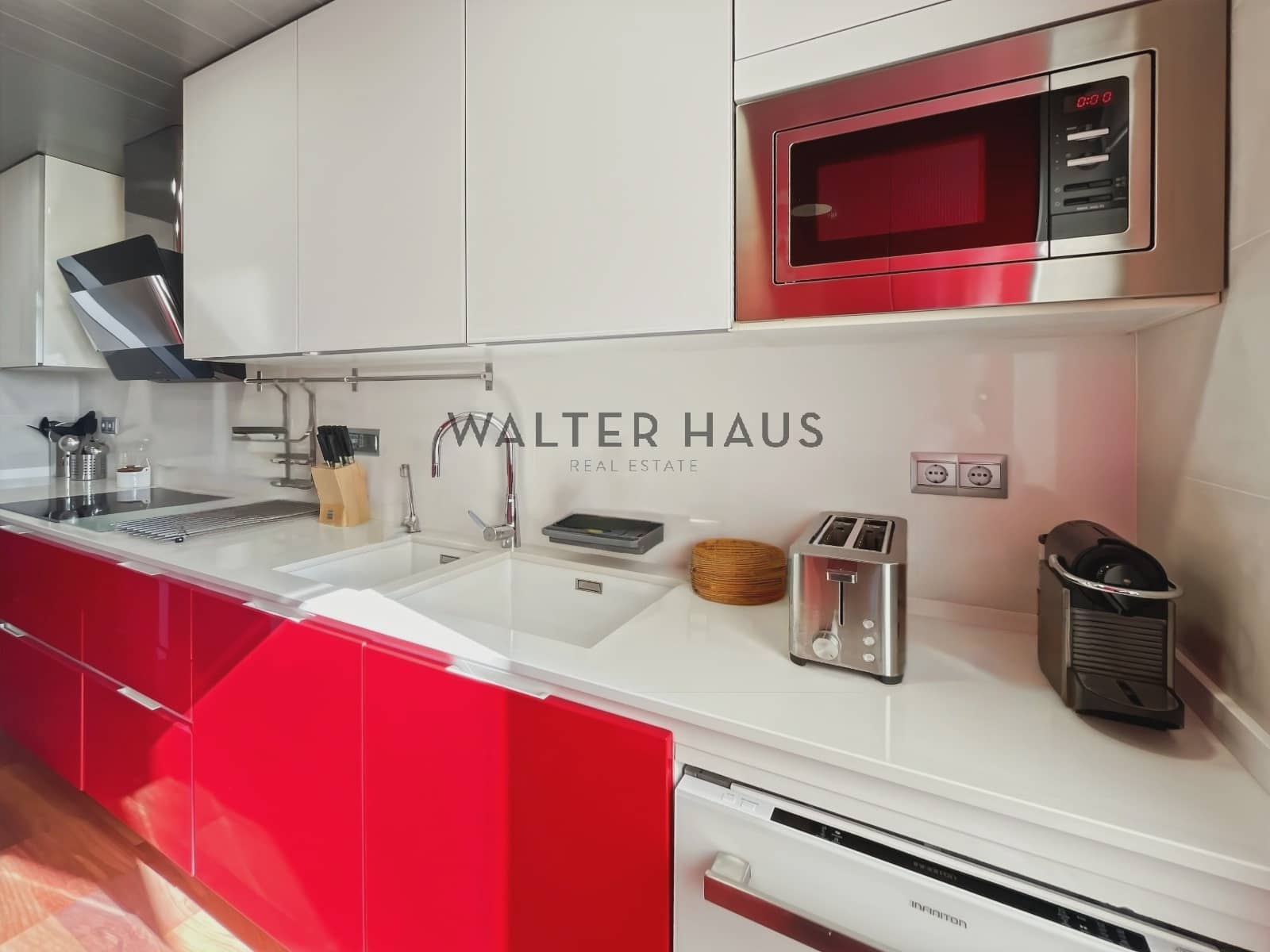 3 makuuhuone Asunto vuokrattavana paikassa Barcelona kaupunki mukana 
autotalli - 3 695 € (Ref: 9866092)