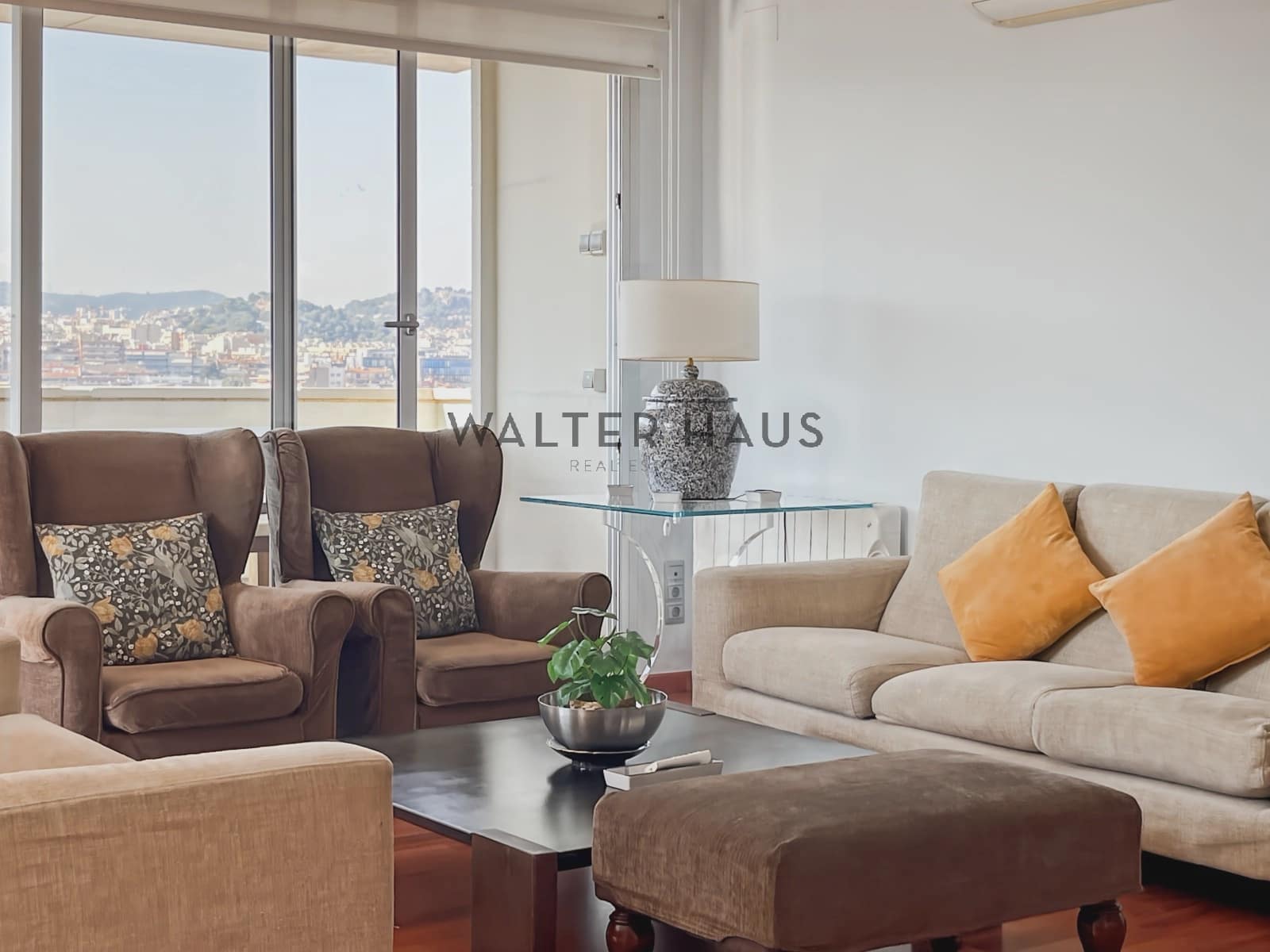 3 makuuhuone Asunto vuokrattavana paikassa Barcelona kaupunki mukana 
autotalli - 3 695 € (Ref: 9866092)